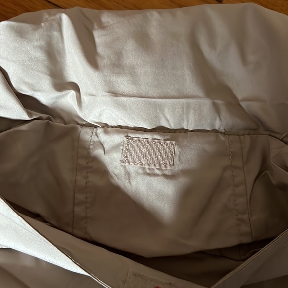 Northend Men's Performance Hooded Rain Jacket Cream Large water resistant NWT - Picture 4 of 6